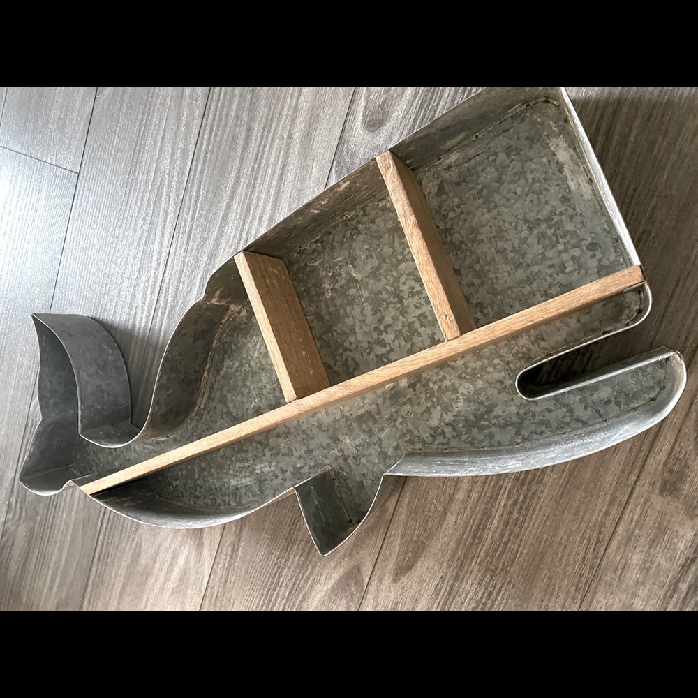 Display shelf